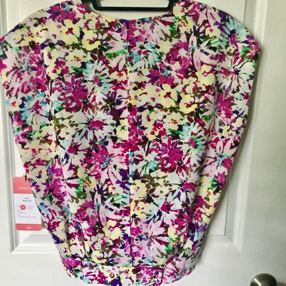 cabi Eden Top - Picture 7 of 7